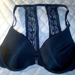 Black Lace Front-Closure Lace Bra